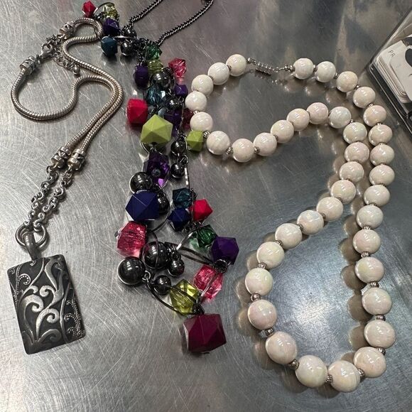 Set of 3 Stylish Necklaces - Elegant, Colorful & Classic - Picture 7 of 16